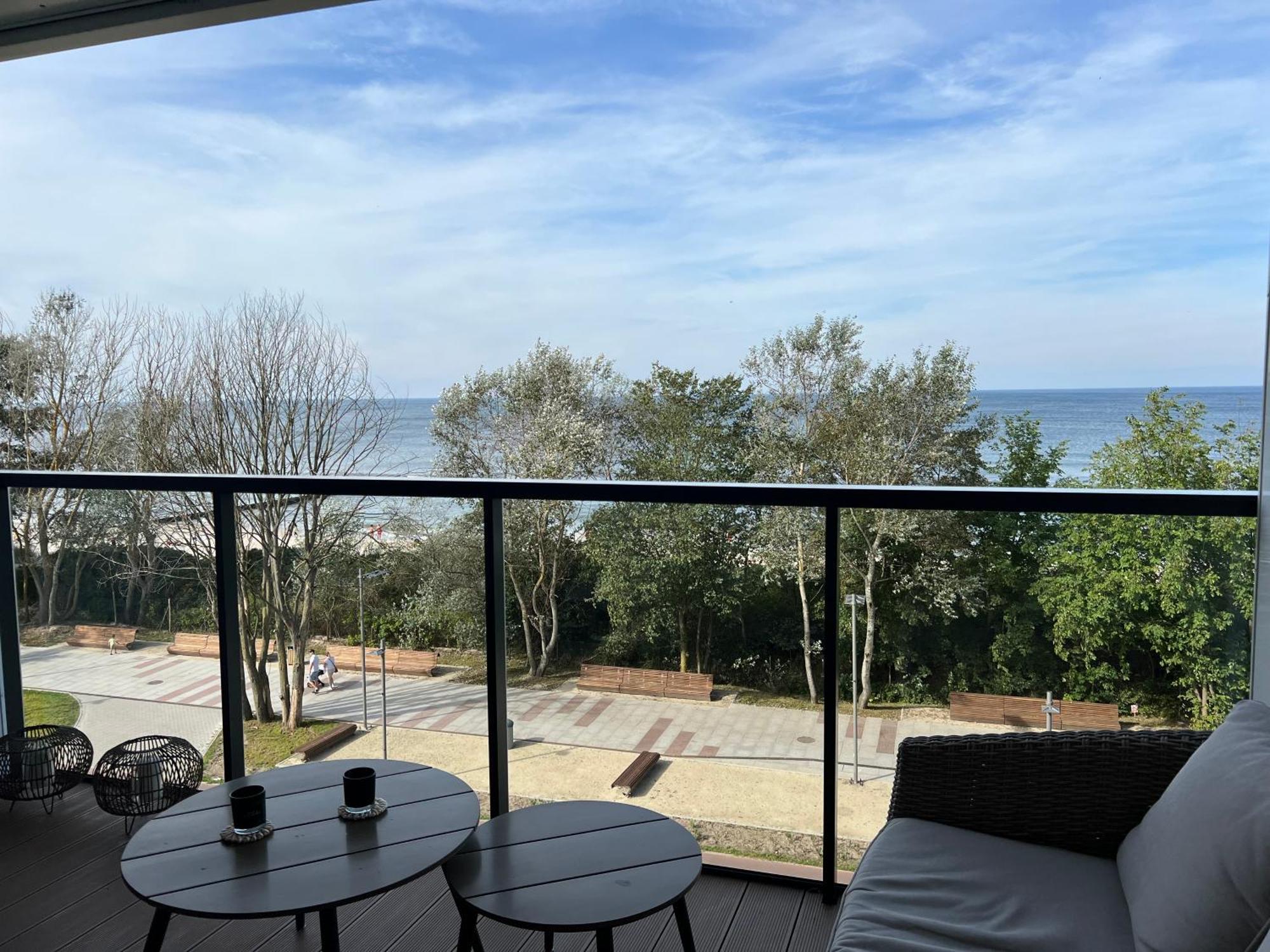 Seaside Park Apartamenty Prywatne Z Widokiem Na Morze Kolobrzeg Exterior photo