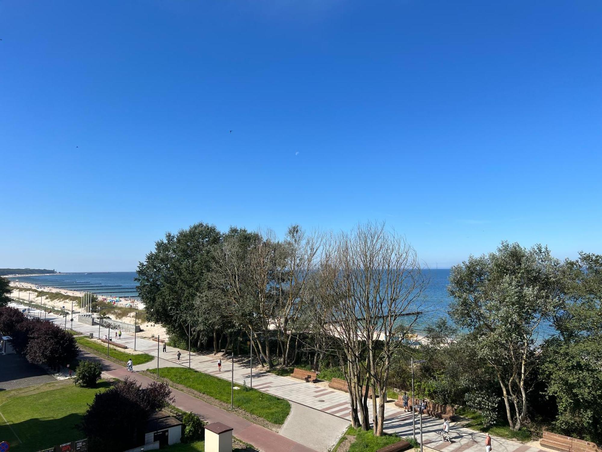 Seaside Park Apartamenty Prywatne Z Widokiem Na Morze Kolobrzeg Exterior photo